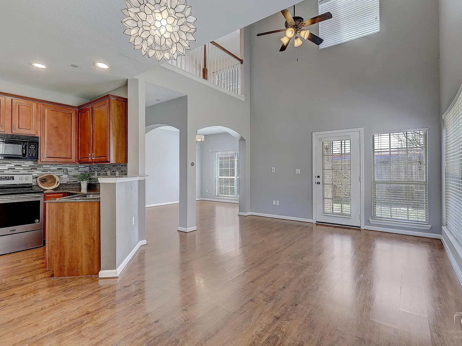 2 bed, 1838 sqft, $2,295 — Photo 4