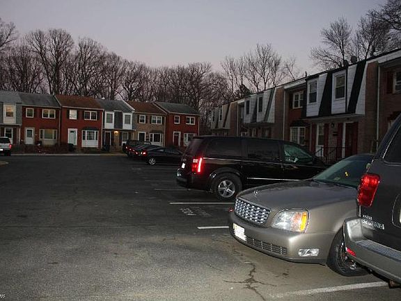 4th image of 3203 Birchdale Sq