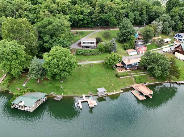 411 Gammon Rd, Kingsport, TN 37663