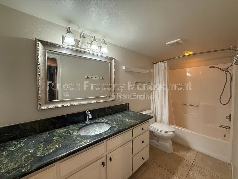 2462 Pierpont Blvd — Photo 18