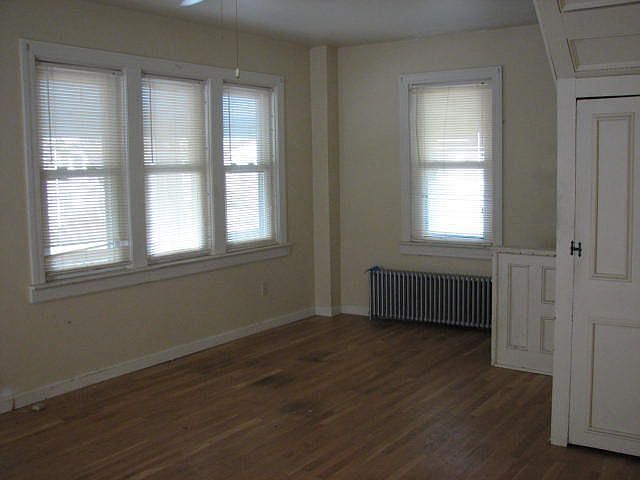 2nd image of 16 Charles St