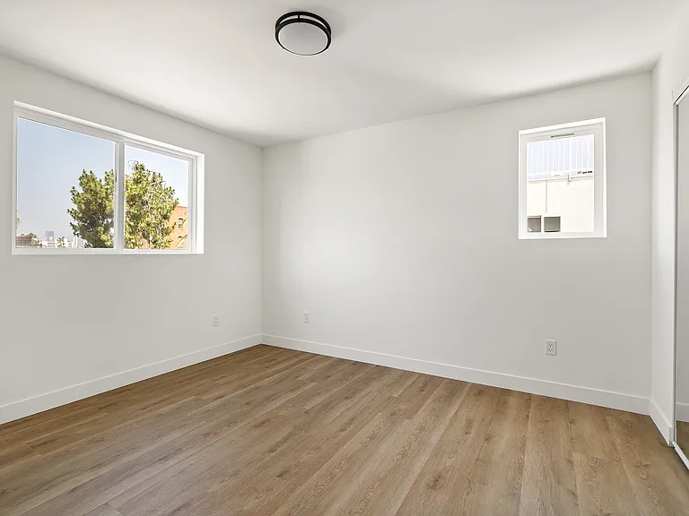 5351 Virginia Ave — Photo 9