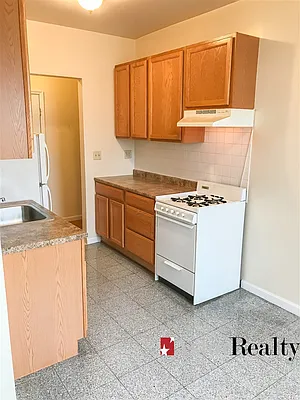 Rented by Astor Realty | media 25