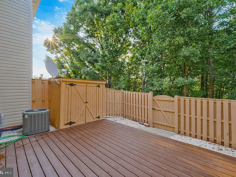 14844 Edman Cir — Photo 32