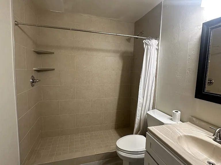15 E 2nd Ave #1 — Photo 11