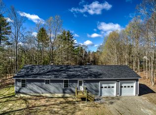 4 Wentworth Cove Rd, West Gardiner, ME 04345