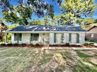 2508 Mimosa Tree Dr, Germantown, TN 38138