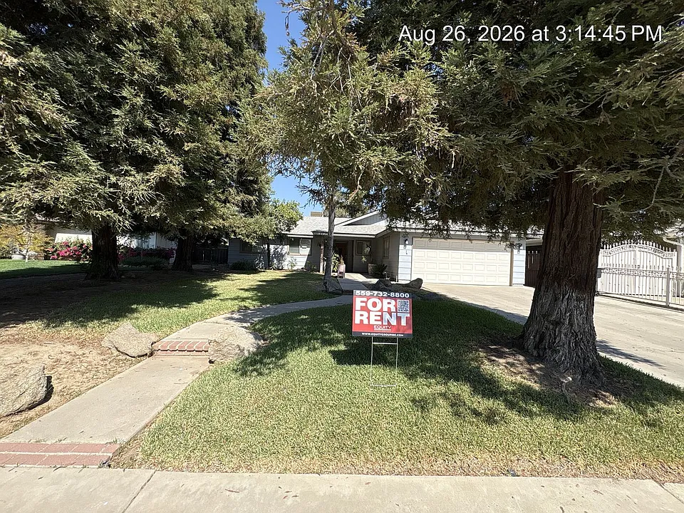 2642 N Fairway St