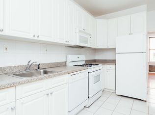 1874 Cornelia St APT 2R, Ridgewood, NY 11385