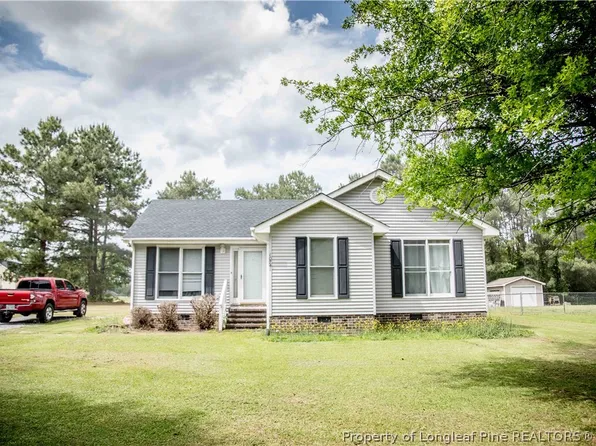 10741 Academy Rd, Laurinburg, NC 28352