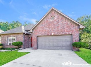 246 Bedford Ln, Calera, AL 35040