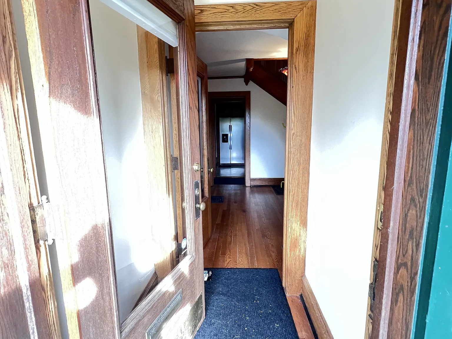 3 bed, 2.5 bath, 2689 sqft, $1,200 — Photo 2