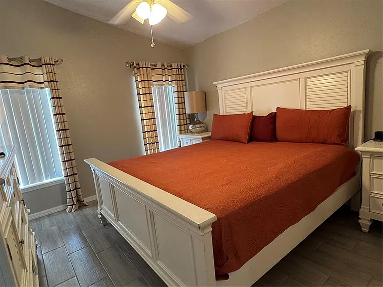 1126 Sandy Ridge Dr — Photo 13