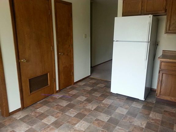 3rd image of 3443 Larosa St APT 3