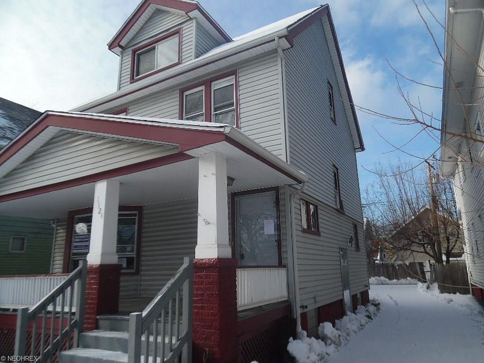 2nd image of 1124 E 145th St