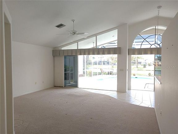 3rd image of 1270 Lakeside Woods Dr