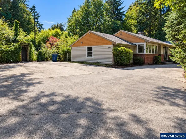 3860 Croisan Creek Rd S, Salem, OR 97302