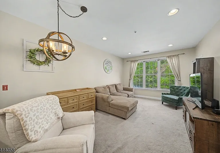 7319 Coventry Ct — Photo 3