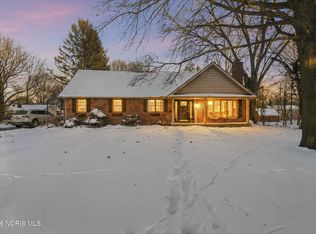 733 Findlay St, Perrysburg, OH 43551