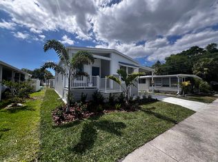 66011 Tudor Rd #11, Pinellas Park, FL 33782