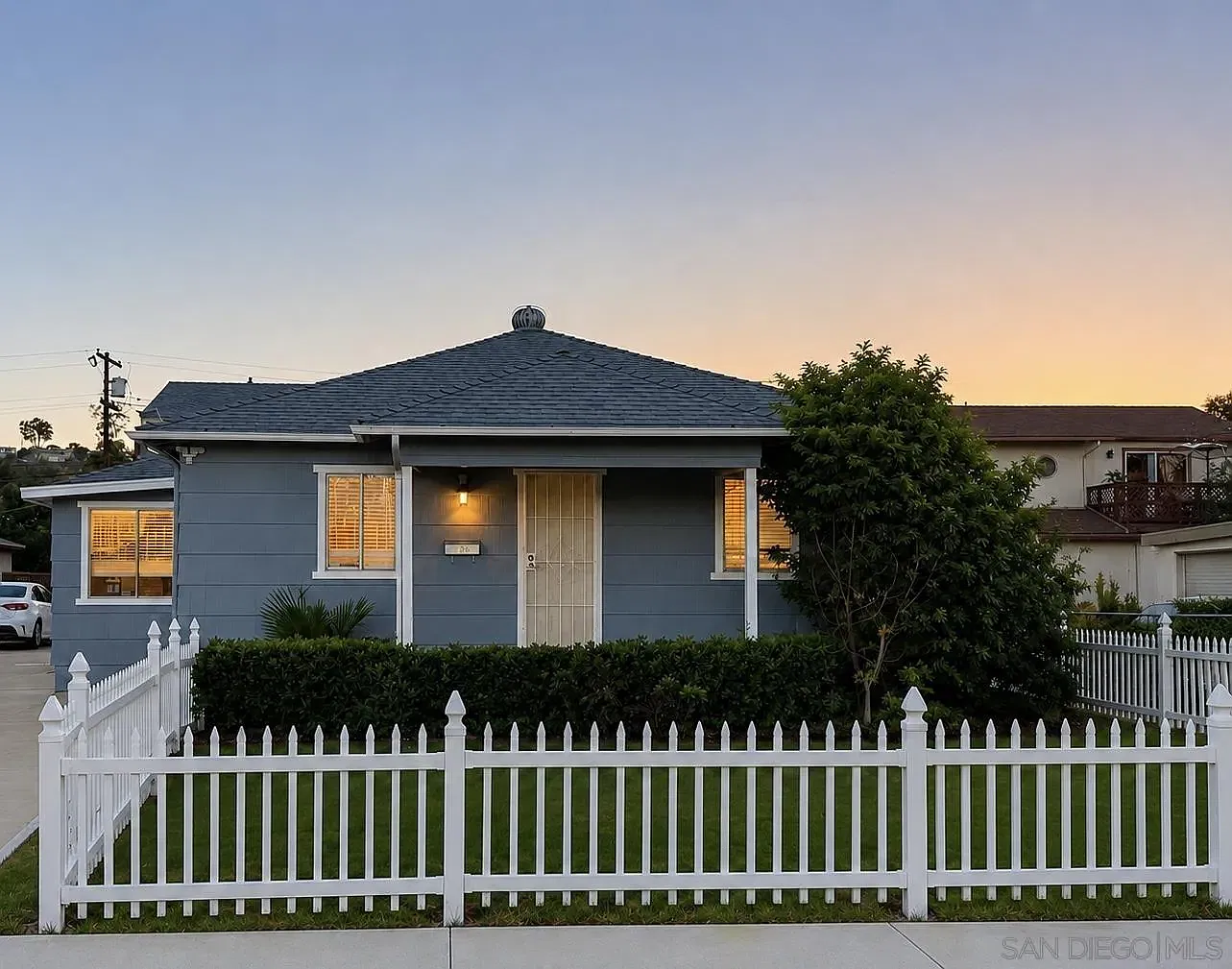 2 bed, 1.0 bath, 1200 sqft, $2,990 — Photo 1