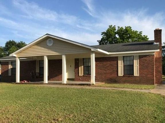 4th image of 2366 Richwood Dr