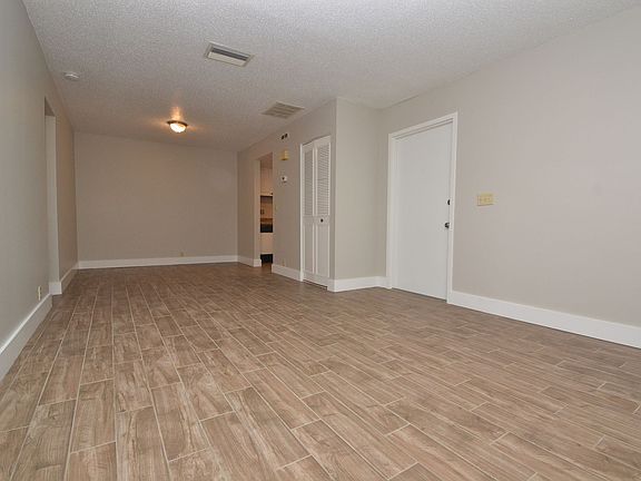 5th image of 210 Moree Loop APT 4