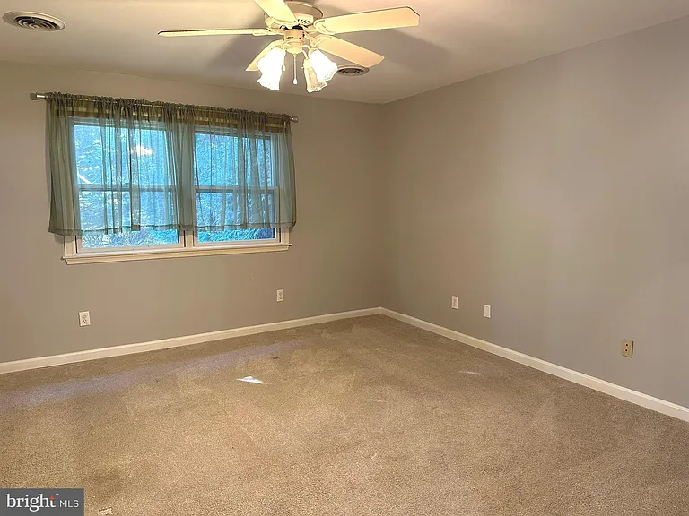 364 Phoenix Dr — Photo 14