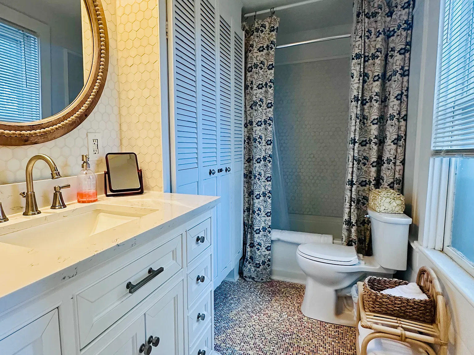 1 bed, 1.5 bath, 1200 sqft, $2,000 — Photo 4