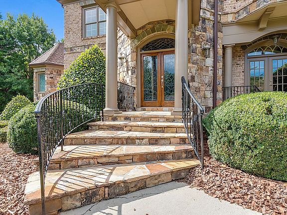 Flagstone covered entrance