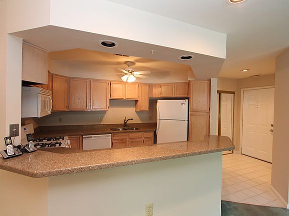 2nd image of 73 Trotters Ln #501