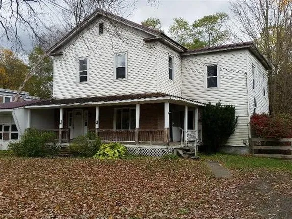 24 Grove St, Morris, NY 13808