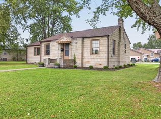 1201 W Warren St, Mitchell, IN 47446