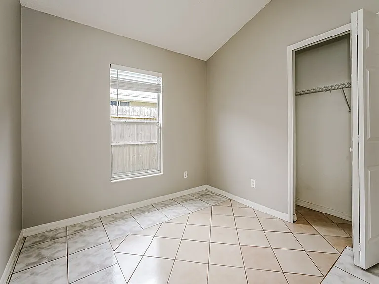 9599 Lupine Ave — Photo 12