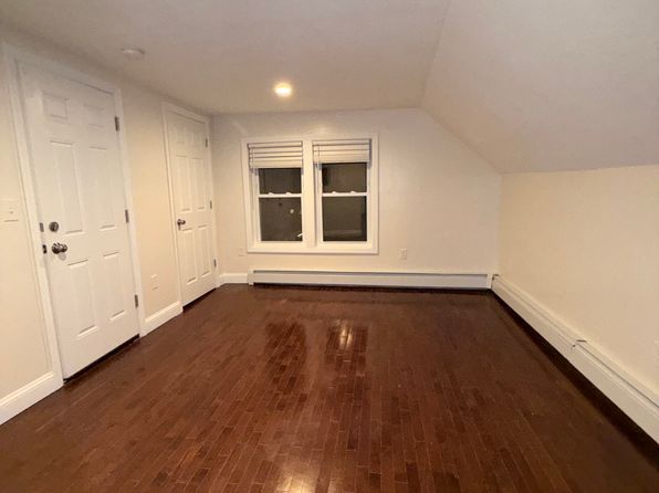 418 S 1st Ave FLOOR 1