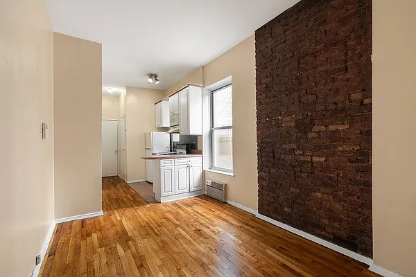 Rented by Brown Harris Stevens | media 12