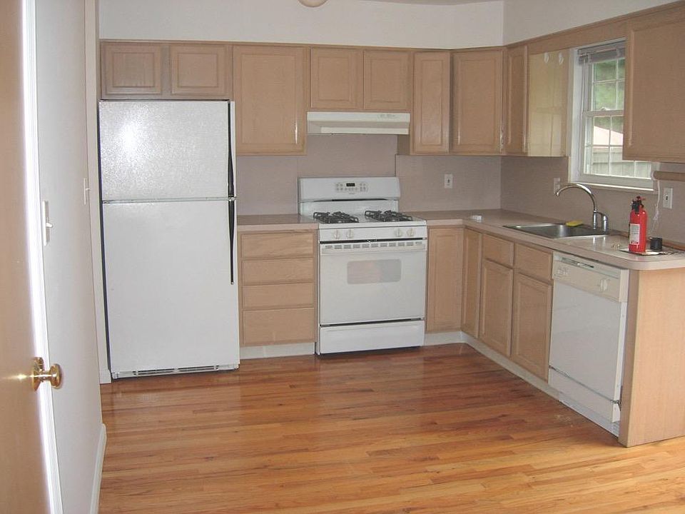 1st image of 21 Chadwick St