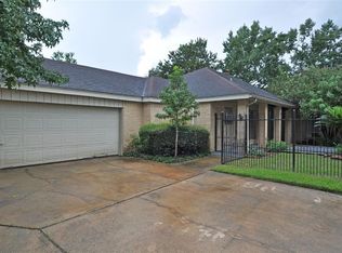 20119 Sunny Shores Dr, Humble, TX 77346