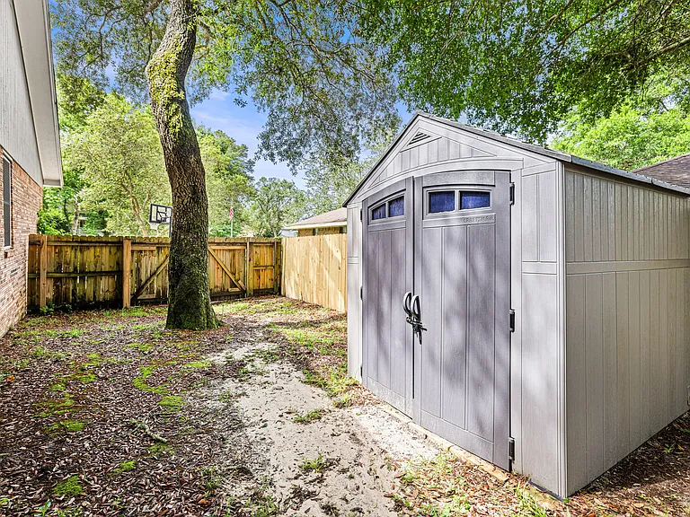 507 Nassau Dr — Photo 58