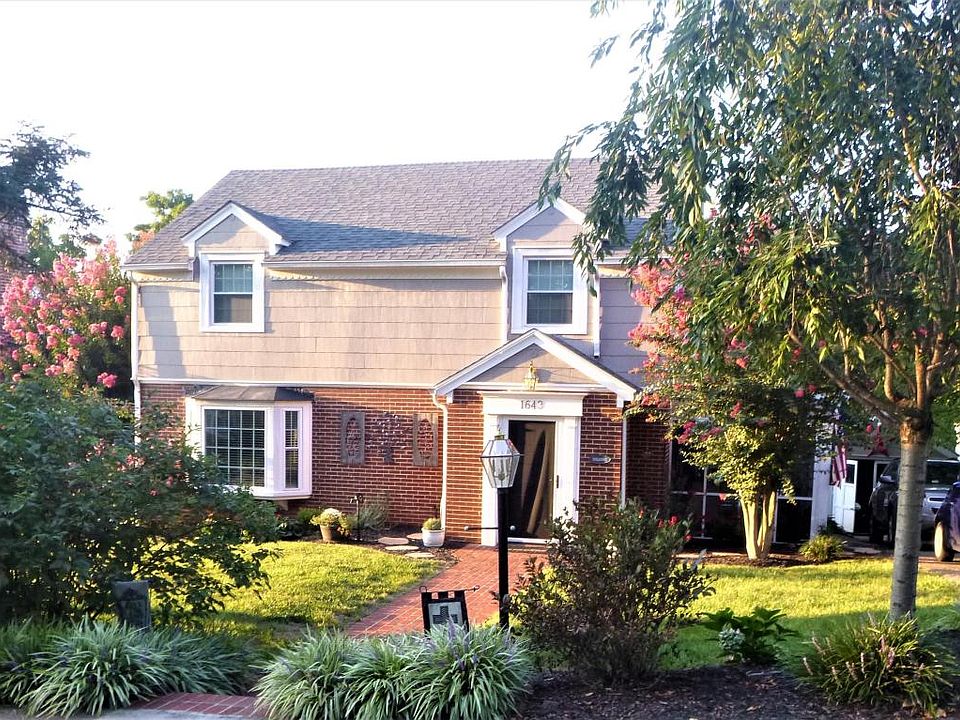 1st image of 1643 Center Hill Dr SW