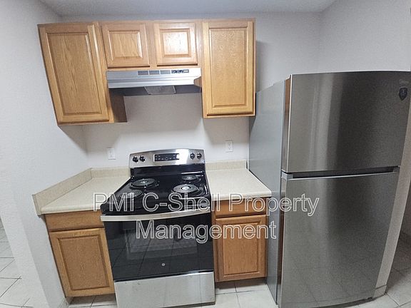 4th image of 3409 Green Briar Cir APT 2