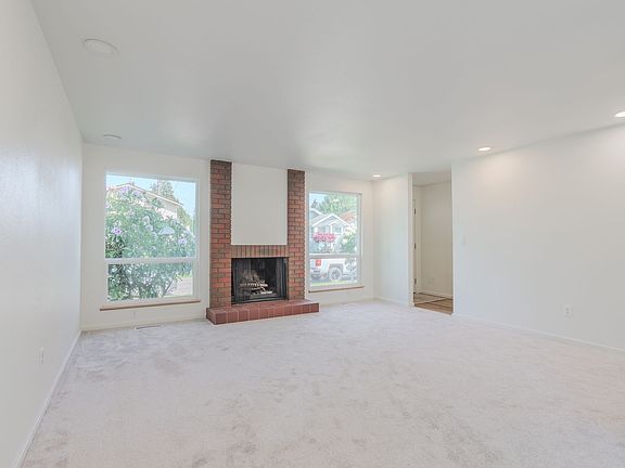 5th image of 225-227 I St SE #225