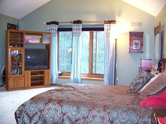 Spacious Master Bedroom