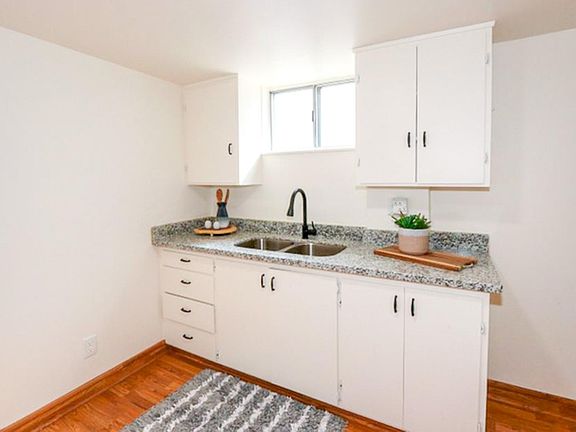 2nd image of 450 N Chicago St #2