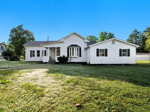 115 E 3rd St N, Big Stone Gap, VA 24219