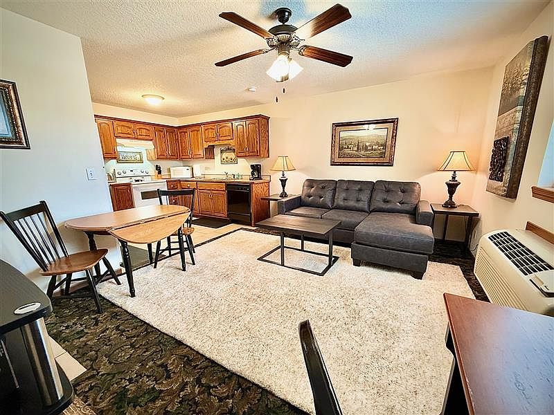 2226-I East 8th Street, Joplin