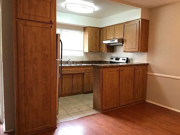 4th image of 1308 N Curson Ave APT 3