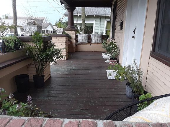 2nd image of 2305 E 11th Ave