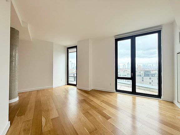4th image of 491 Keap St APT 12E