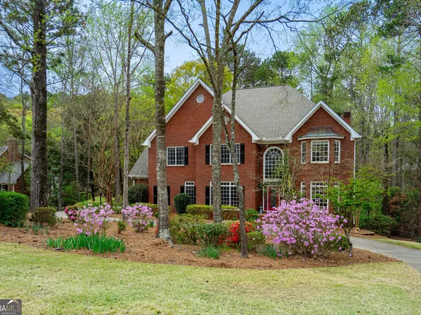 107 Windridge Dr, Lagrange, GA 30240